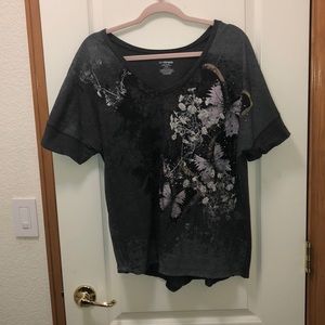 Lane Bryant grey shirt with butterfly design 14/16